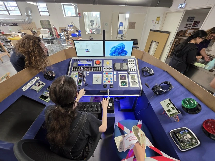 Mascu Airlines Carousel Image 2